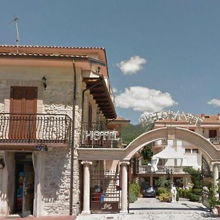 Hotel Ristorante Da Valerio Cittaducale Esterno foto