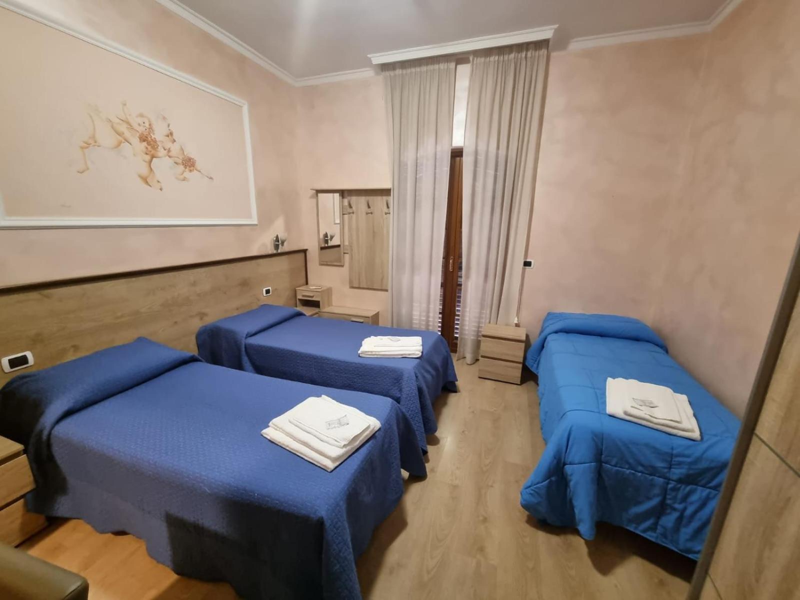 Hotel Ristorante Da Valerio Cittaducale Esterno foto